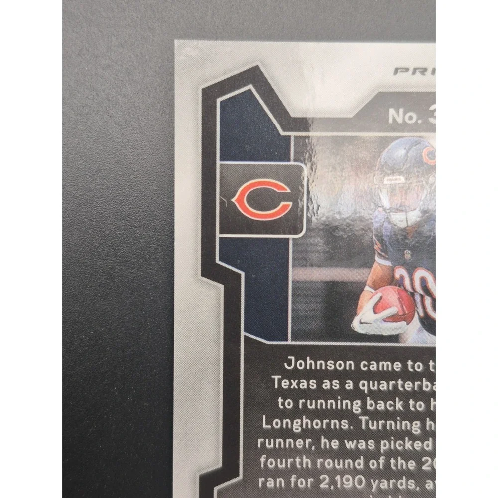 2023 Panini Prizm Rookies Roschon Johnson #314 Red Shimmer Prizm /35 (RC) Bears